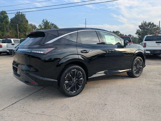 New 2027 Super Black Nissan Platinum image 4