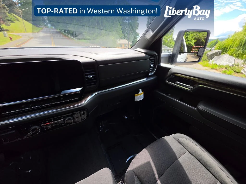 2025 Chevrolet Silverado 3500HD LT - Photo 14