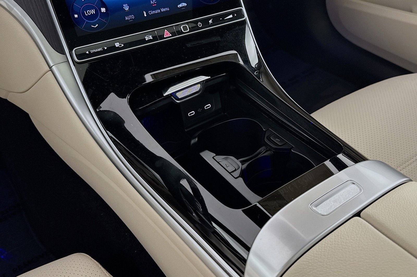 New 2026 Graphite Grey Metallic Mercedes-Benz C 300 Sedan image 5