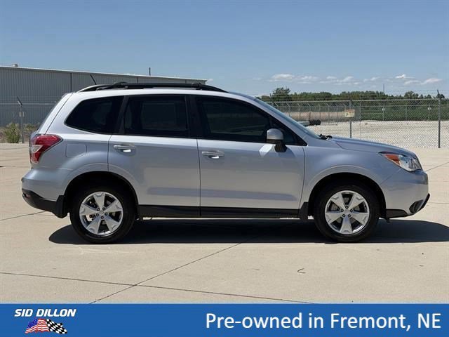 Used 2015 Ice Silver Metallic Subaru 2.5i Premium image 3
