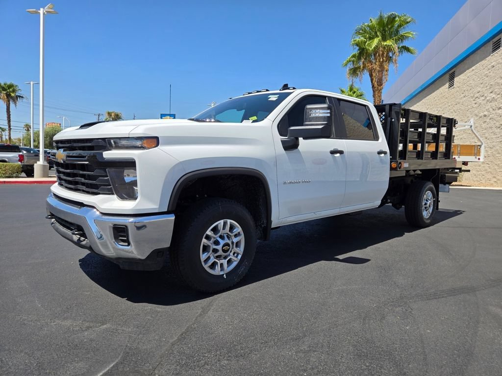 New 2026 Summit White Chevrolet WT image 3