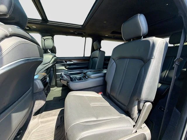 Used 2022 Black Jeep Series II image 23