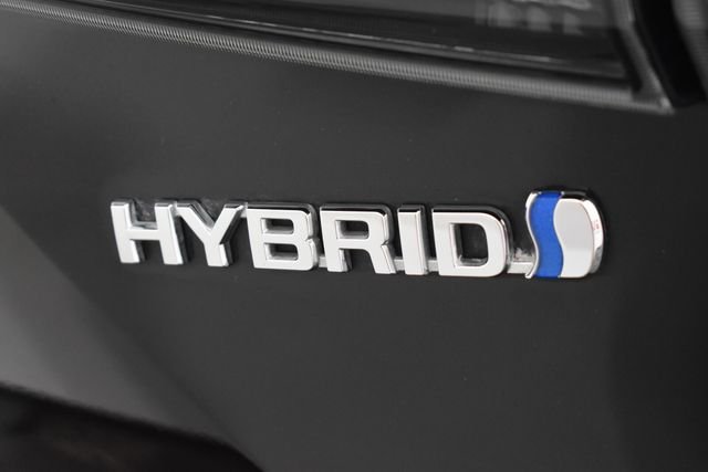 Used 2020 Black Toyota XLE image 19