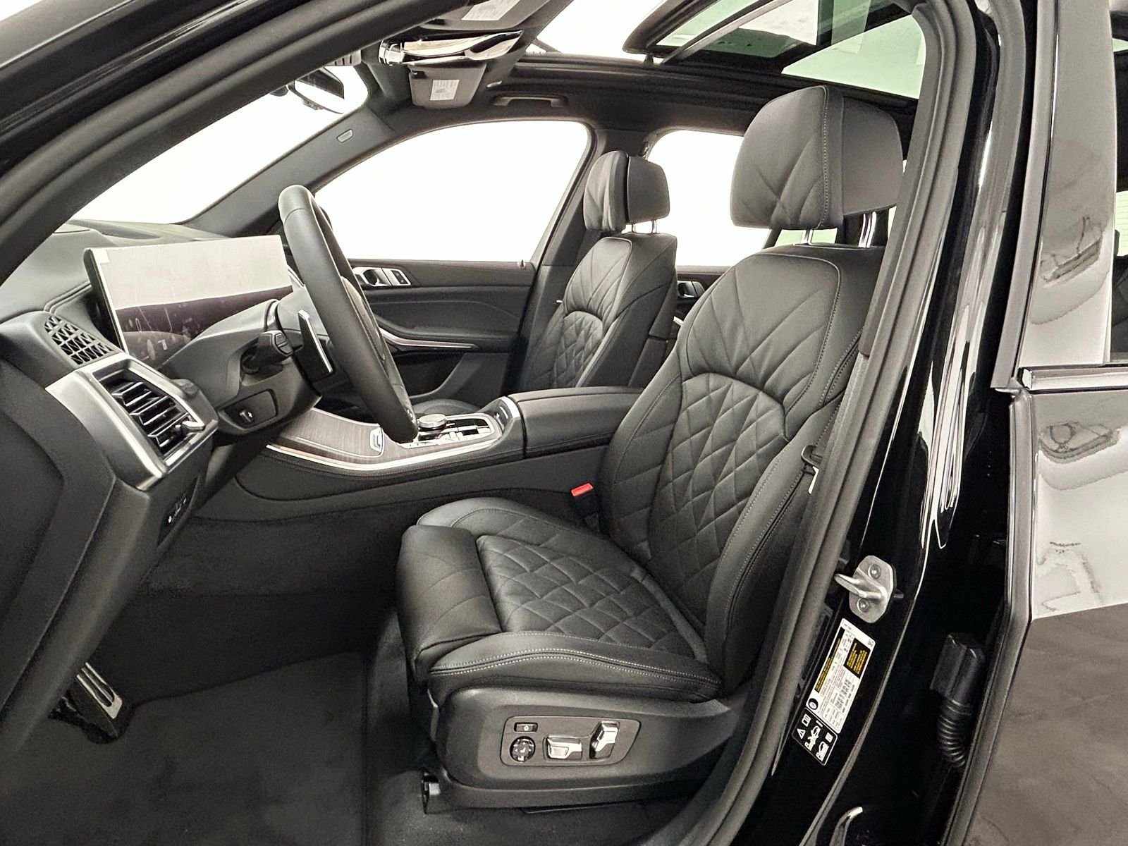 2026 BMW X5 40i - Photo 27
