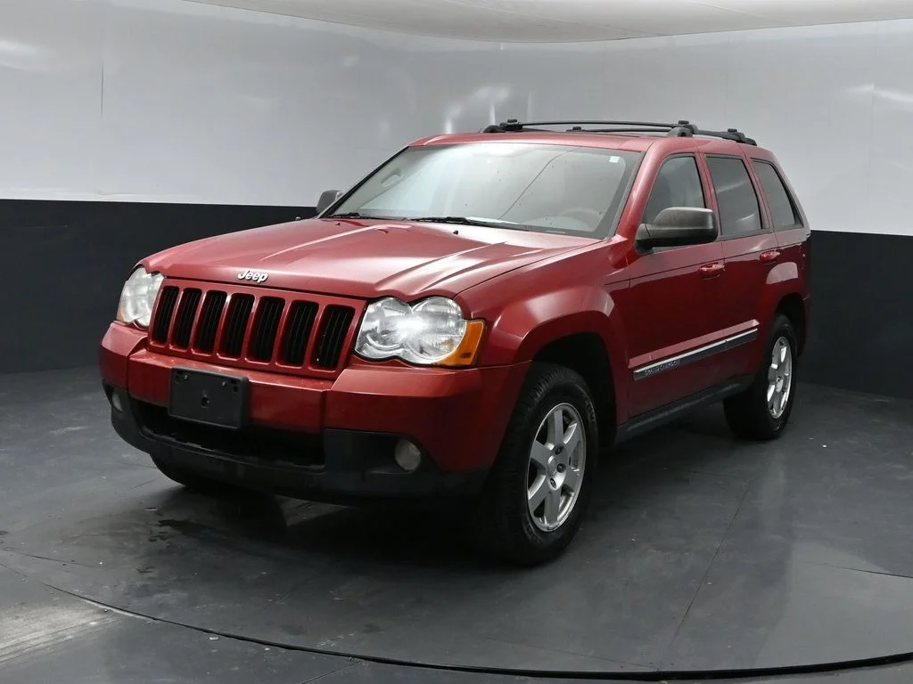 Used 2010 Red Jeep Laredo image 5