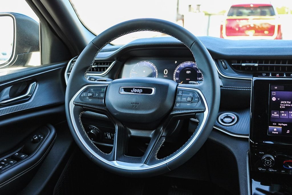 Used 2025 Diamond Black Jeep Laredo X image 16
