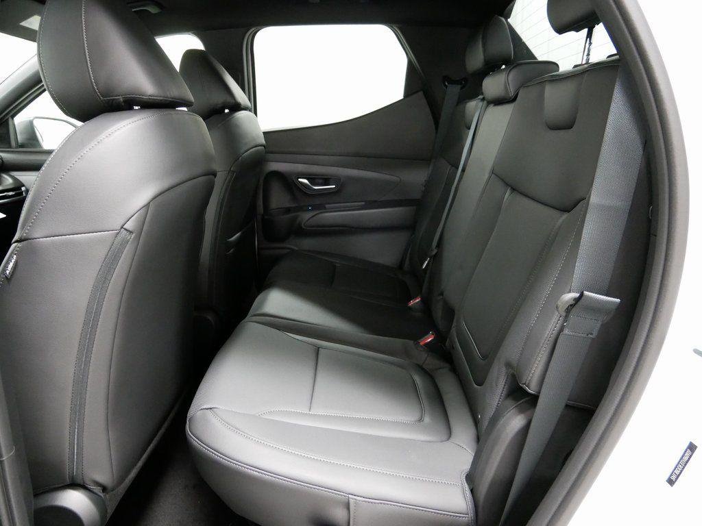 New 2026 White Hyundai SEL AWD image 10