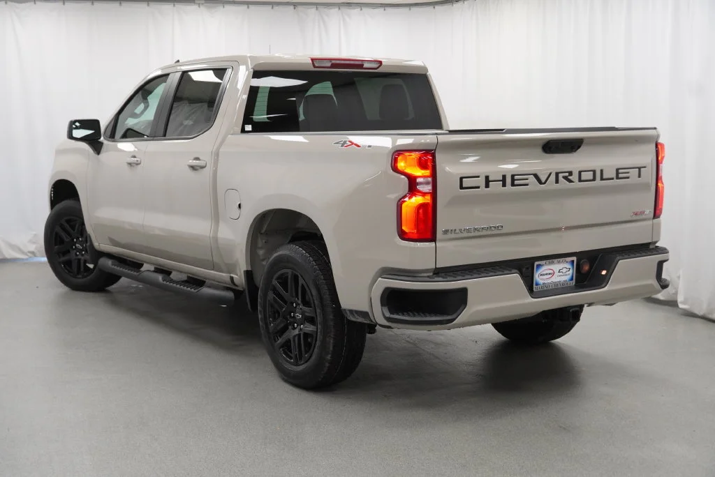 New 2026 White Sands Chevrolet RST image 5
