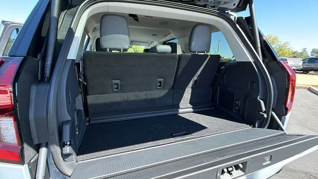 New 2027 Glacier Gray Metallic Tri-Coat Ford Active image 13