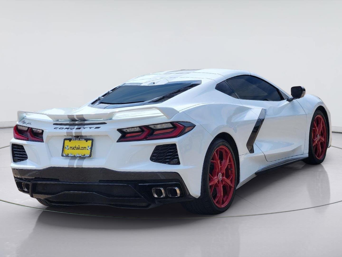 Used 2021 Arctic White Chevrolet 2LT image 6