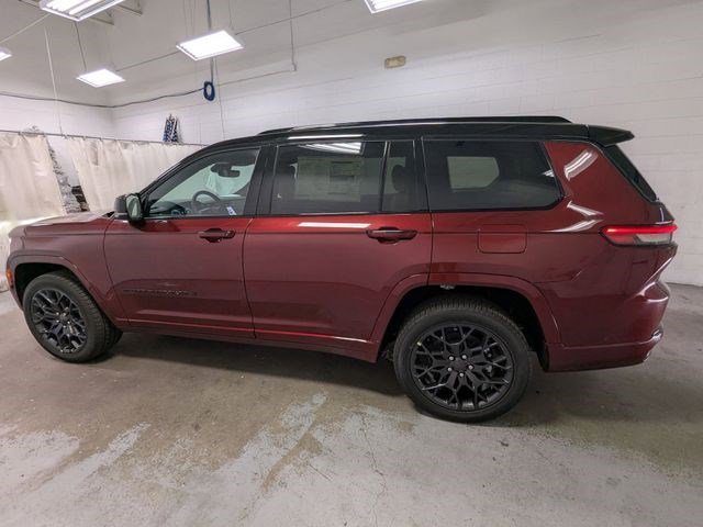 New 2025 Velvet Red Pearl-Coat Exterior Paint Jeep Summit image 8