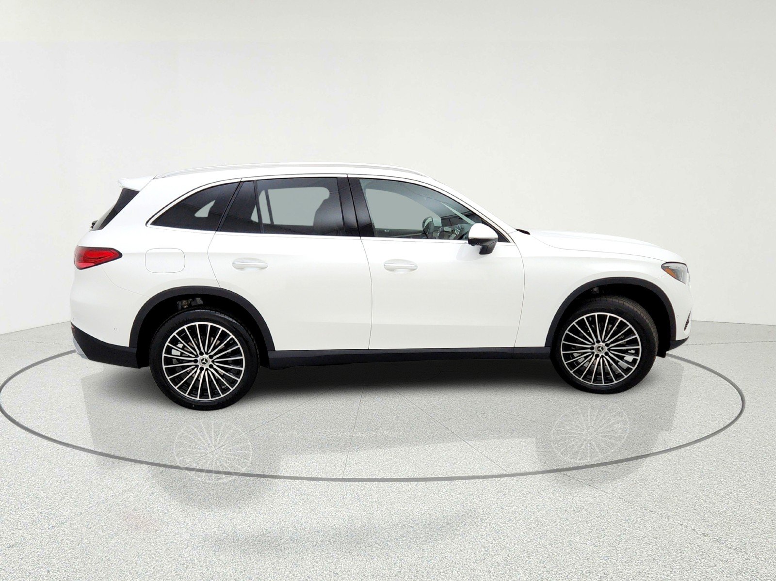 New 2026 Polar White Mercedes-Benz GLC 300 SUV image 7