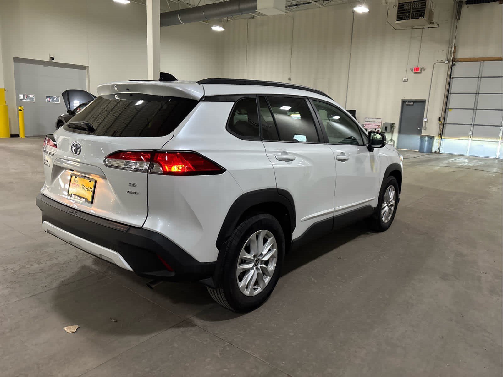 Used 2025 Wind Chill Pearl Toyota LE image 6