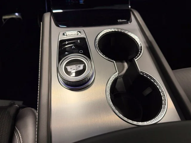 2027 Cadillac VISTIQ Sport - Photo 18
