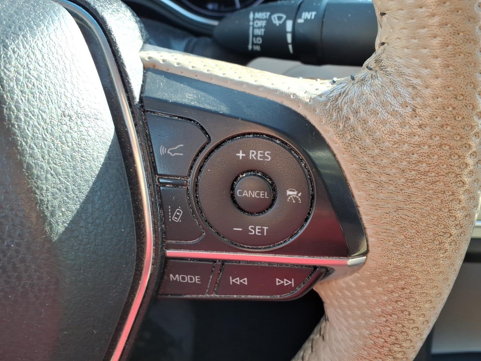 2019 Toyota Avalon Limited - Photo 20