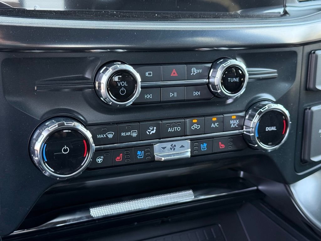 New 2026 Agate Black Metallic Ford Tremor® image 12