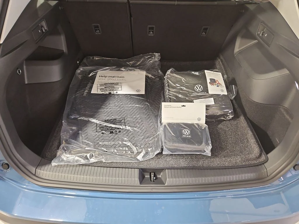 New 2026 Blue Volkswagen 2.0T SE image 21