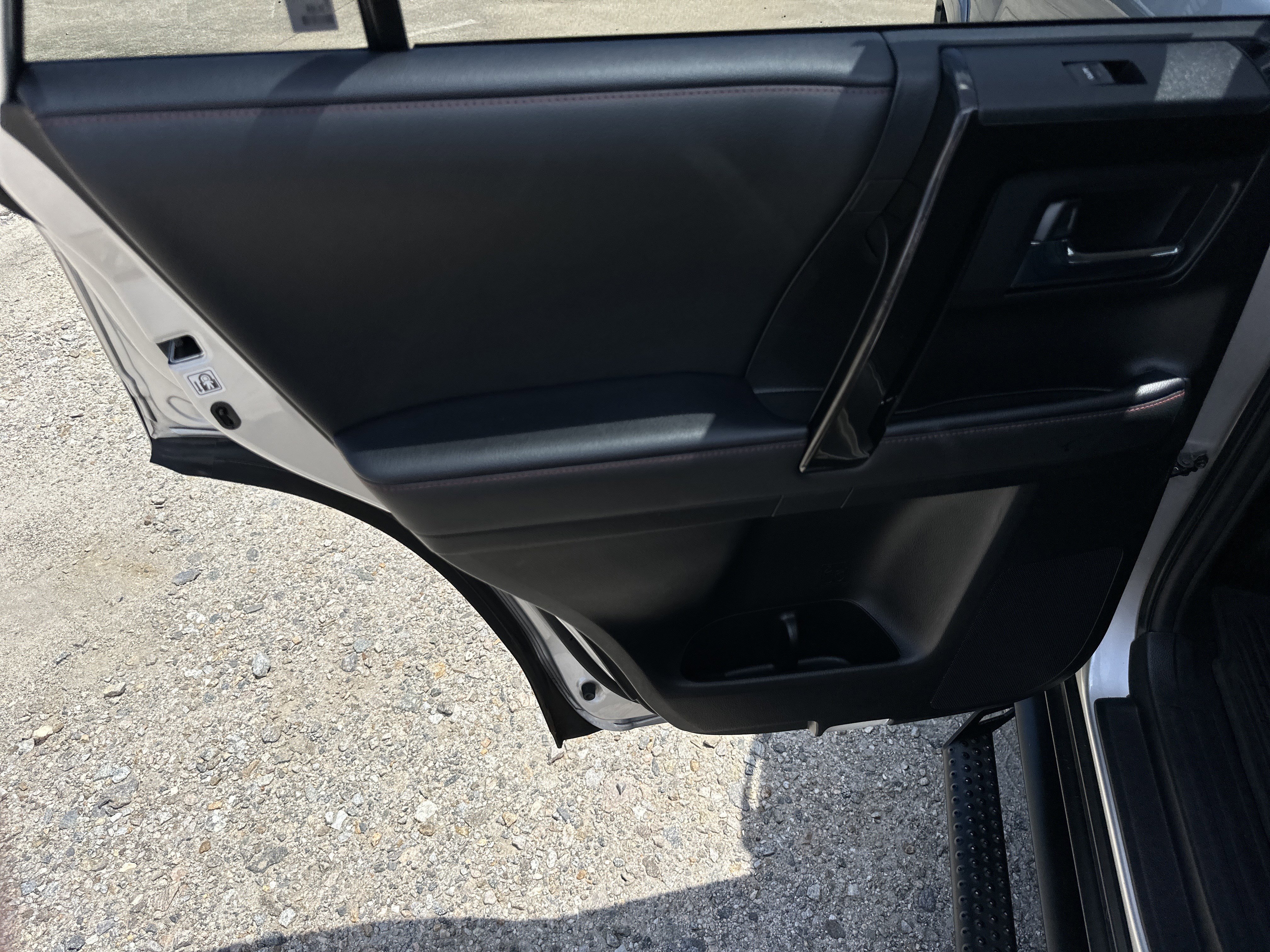 Used 2021 Classic Silver Metallic Toyota Venture image 31