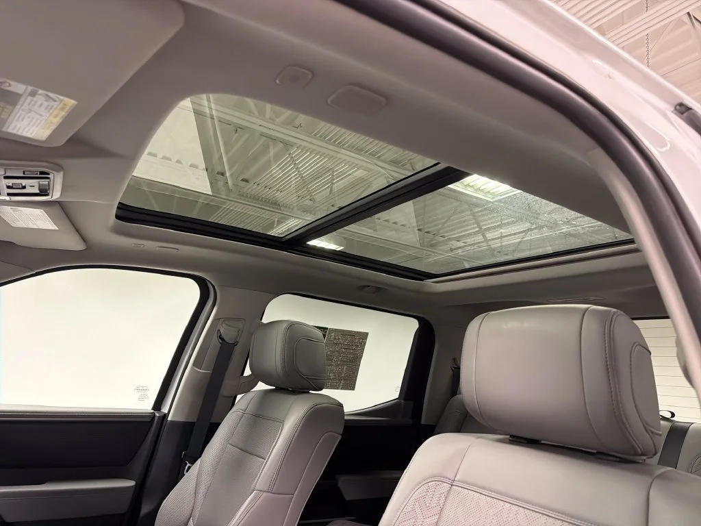 Used 2022 Off-white Toyota Limited image 29