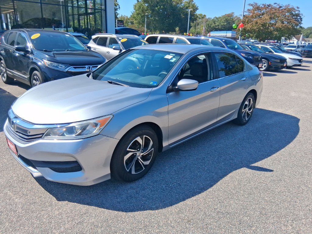 Used 2017 Silver Honda LX image 1