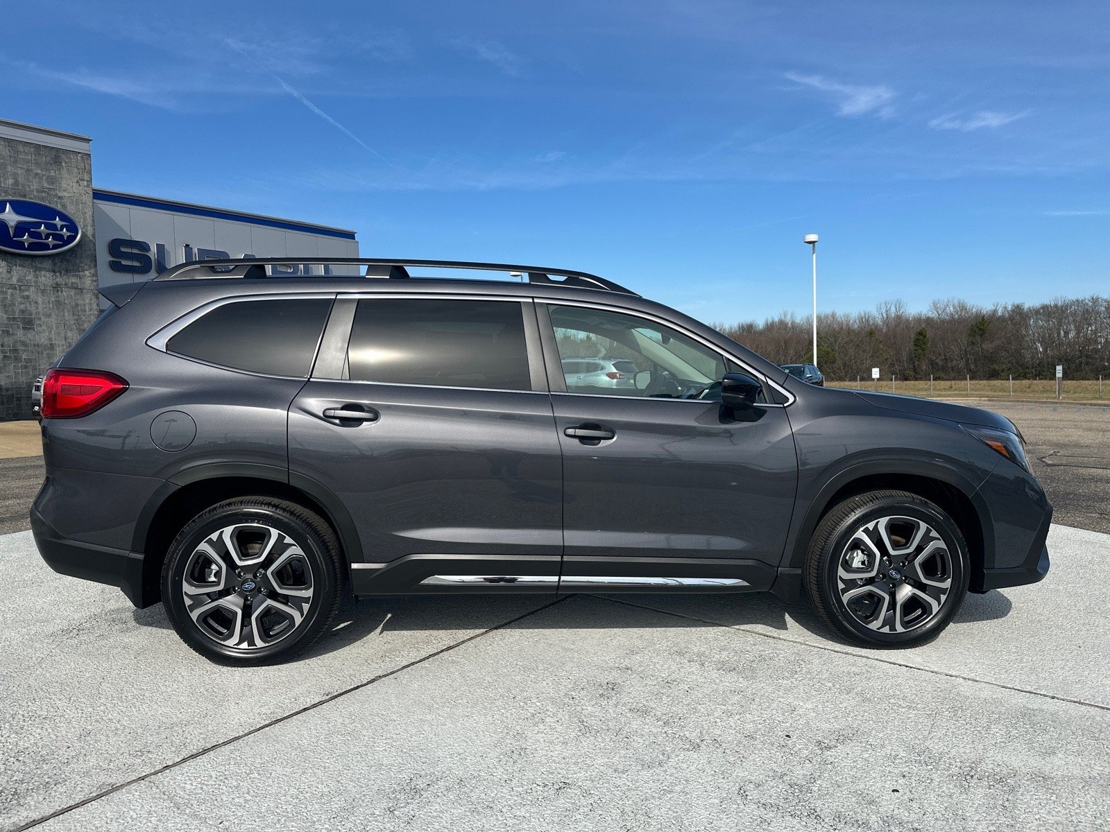 2026 Subaru Ascent Limited - Photo 8