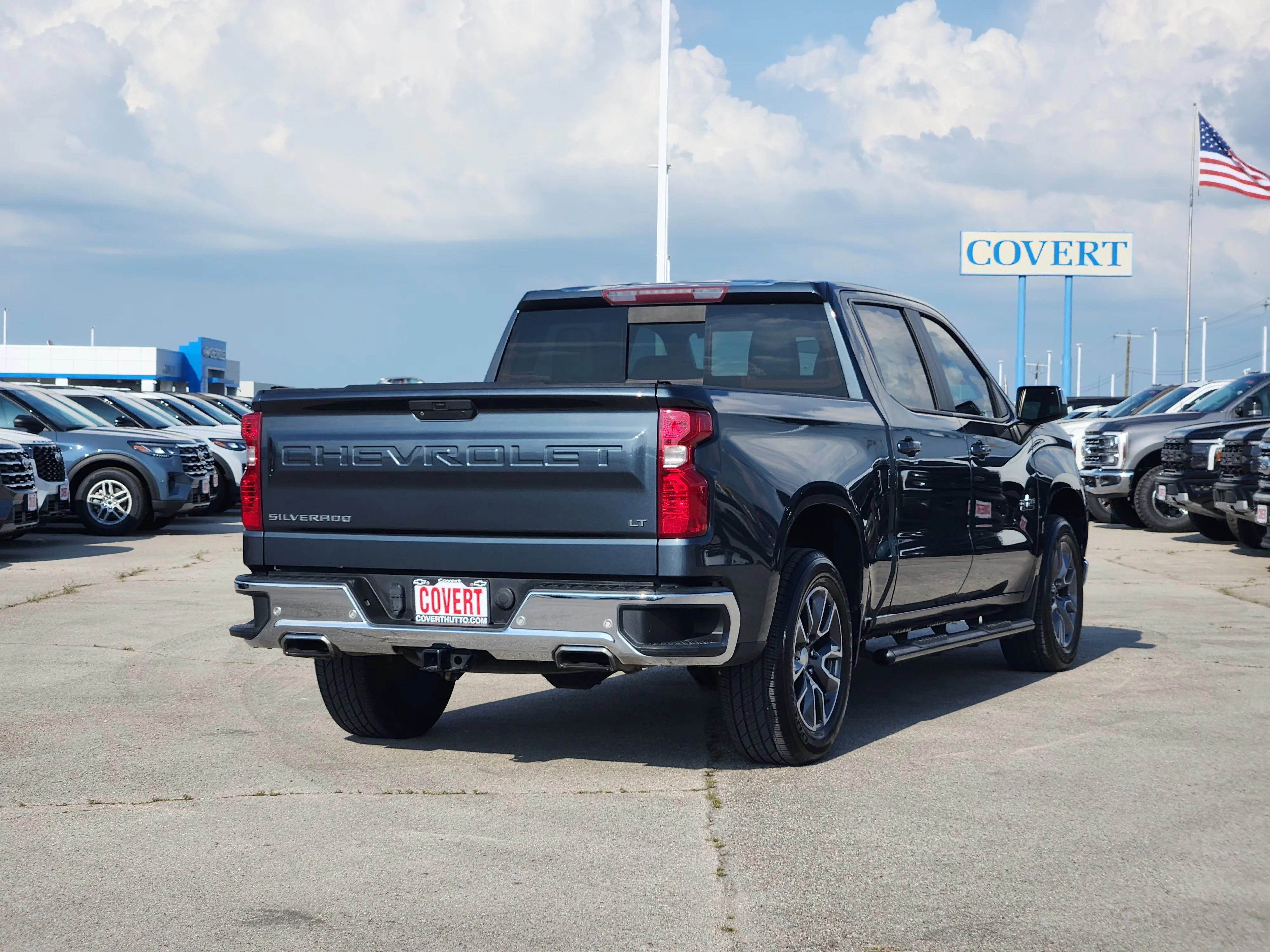 Used 2020 Shadow Gray Metallic Chevrolet LT Texas Edition image 7