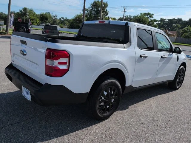 Used 2024 White Ford XL image 4