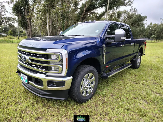 2027 Ford Super Duty F-350® Lariat®