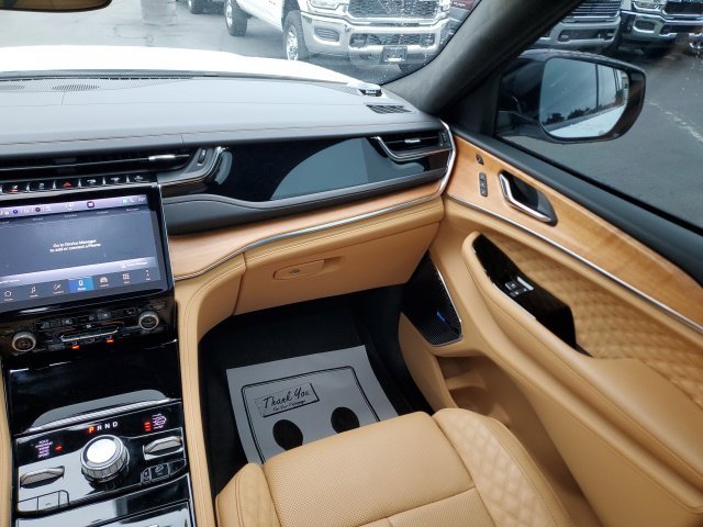 Used 2024 White Jeep Summit Reserve image 16