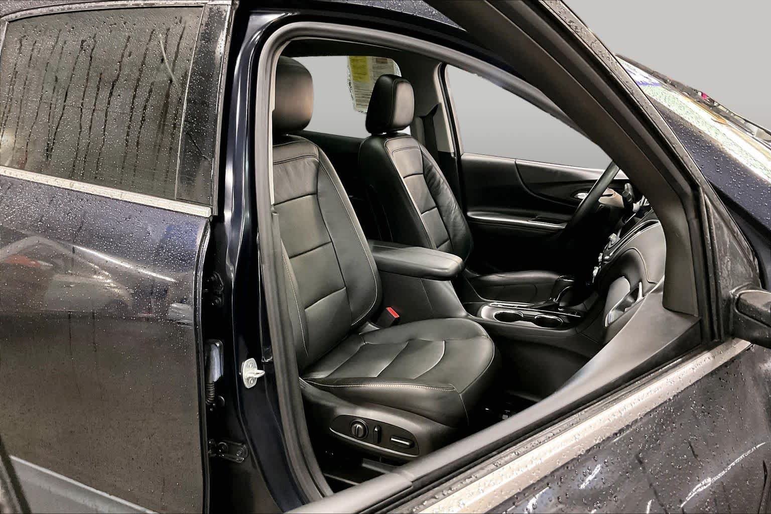 Used 2020 Midnight Blue Metallic Chevrolet Premier image 9