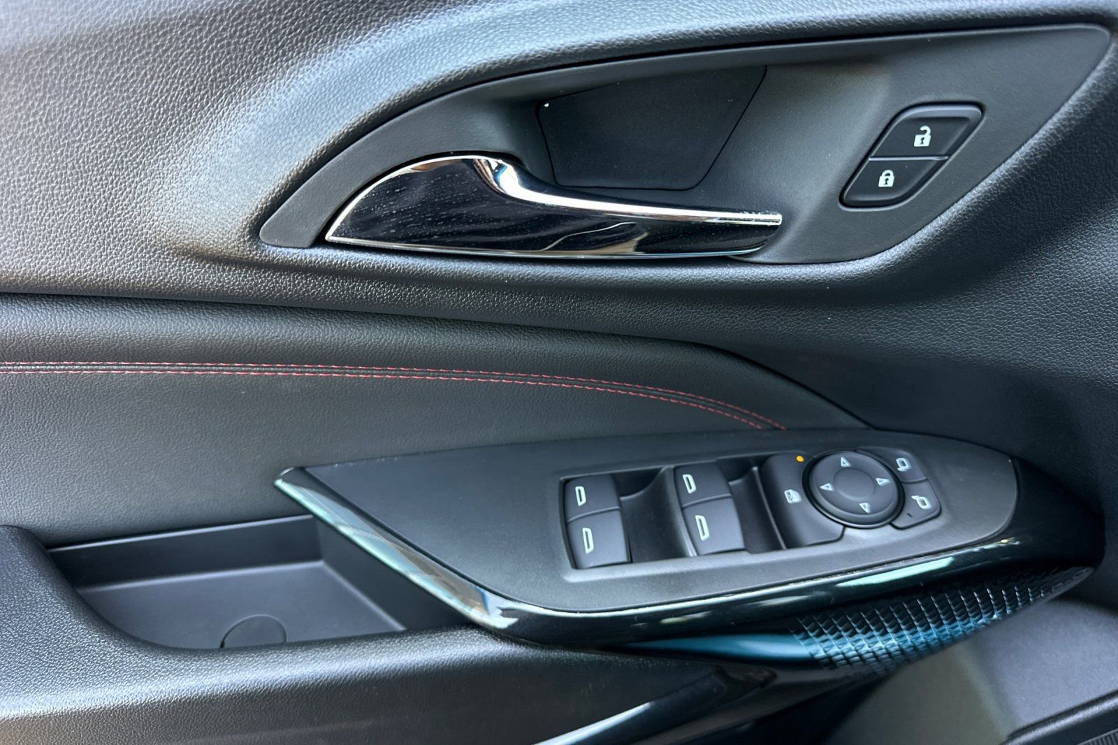 2026 Chevrolet Trax RS - Photo 11