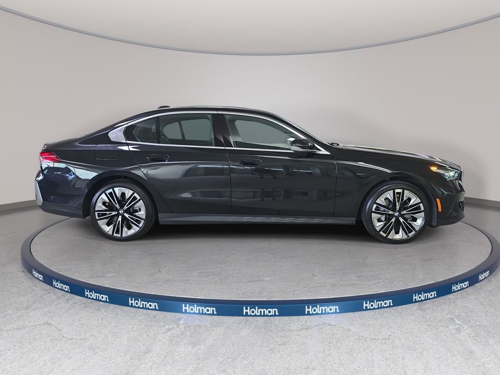 Used 2026 Black Sapphire Metallic BMW 530i image 6