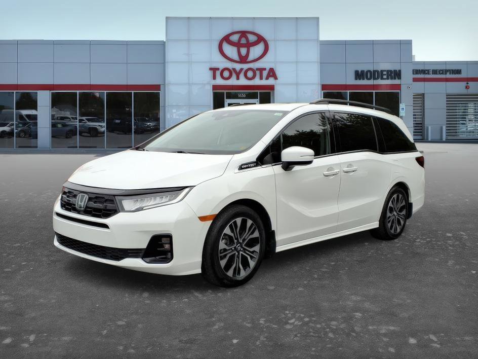 2025 Honda Odyssey Elite's photo