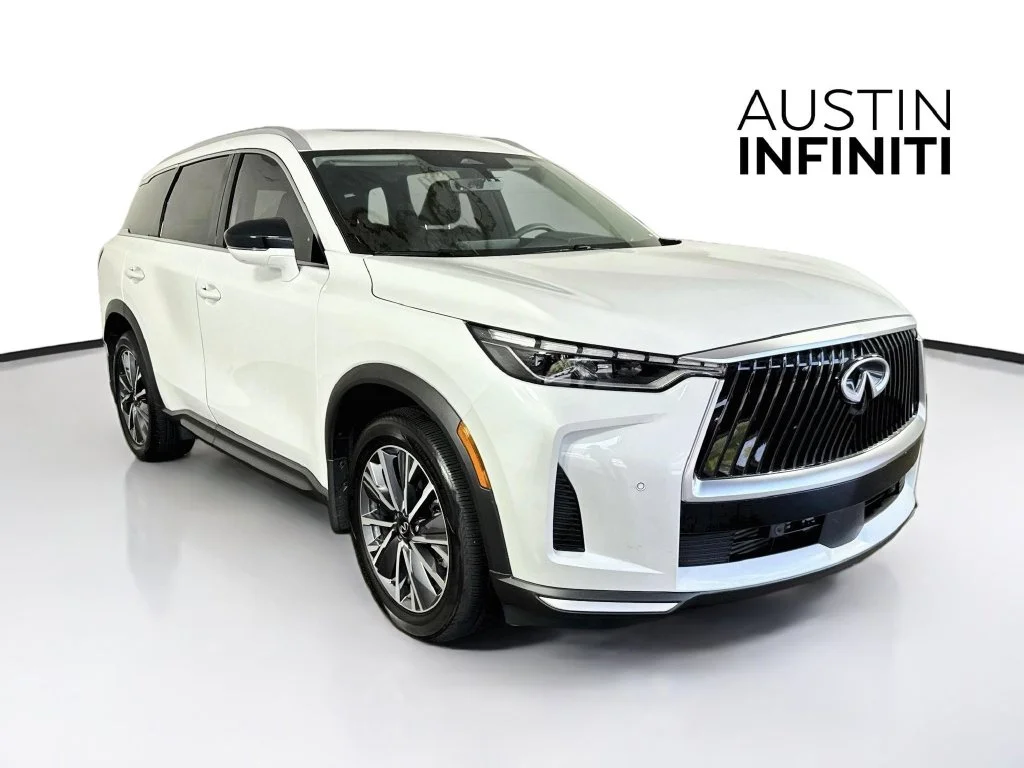 Certified Used 2027 White INFINITI LUXE image 1