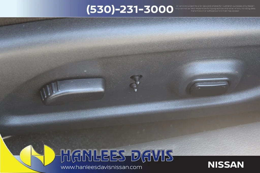 Used 2016 Gray Nissan 2.5 SV image 13