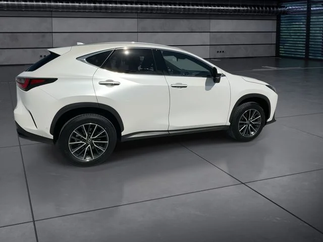 Used 2024 White Lexus 350h Luxury image 9