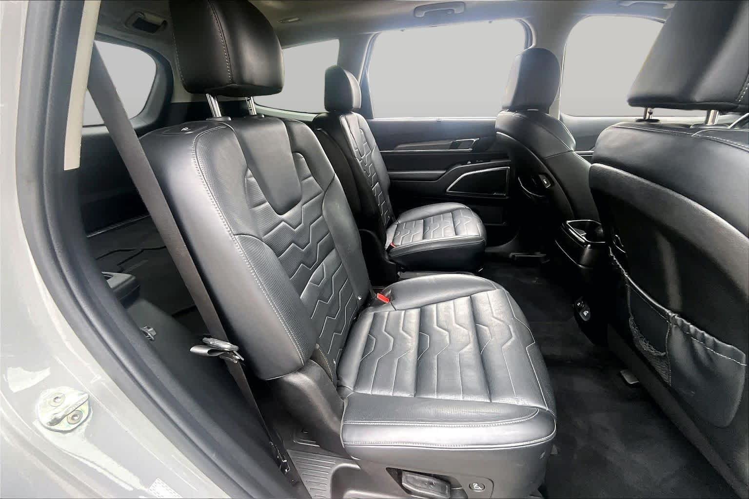 Used 2022 Wolf Gray Kia SX image 21