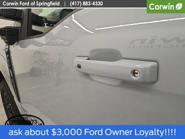 New 2026 Glacier Gray Metallic Tri-Coat Ford F-250® Lariat® image 24