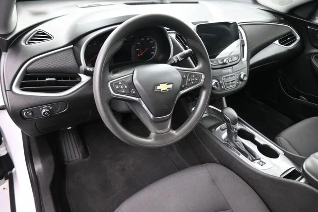 Used 2024 White Chevrolet LT image 21