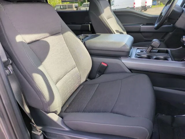 Used 2025 Gray Ford XLT image 33