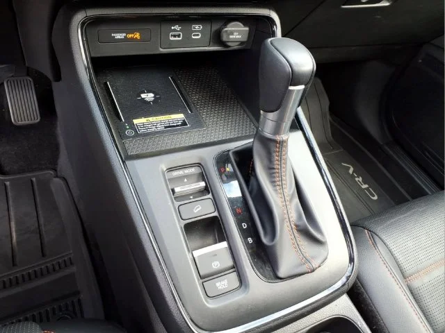 Used 2025 White Honda Sport Touring image 27