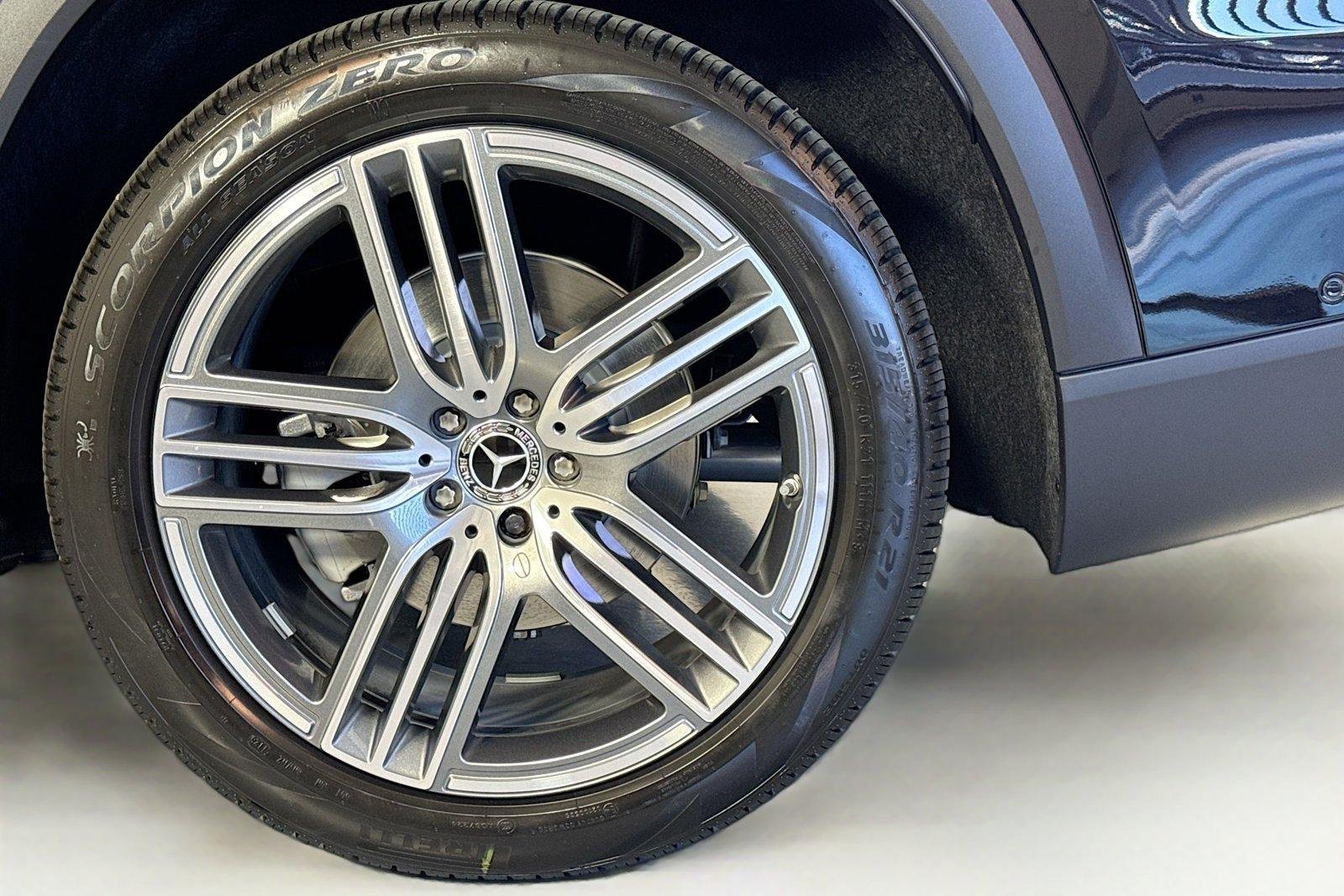 New 2026 Obsidian Black Metallic Mercedes-Benz GLS 450 image 30