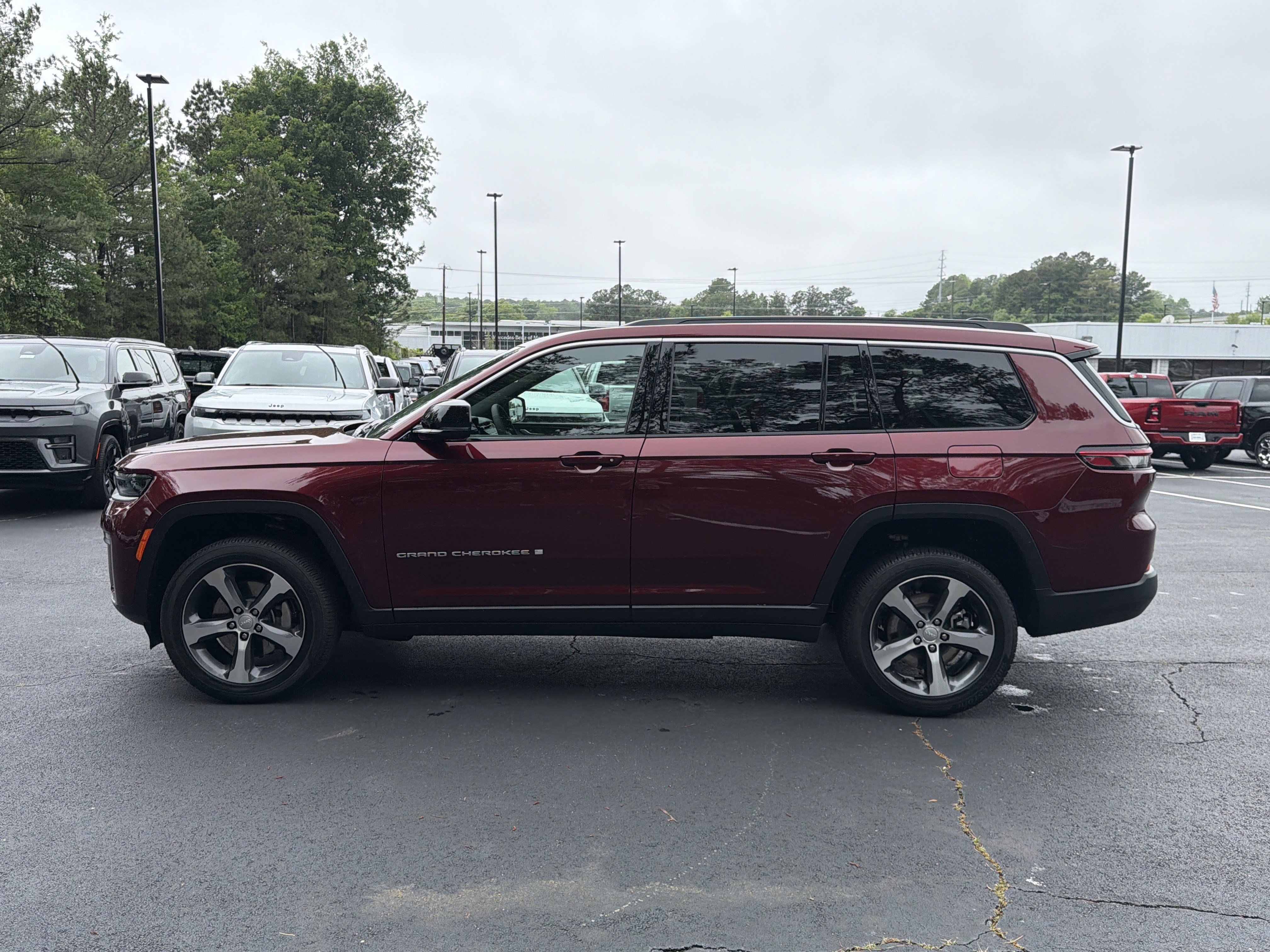 New 2026 Velvet Red Pearlcoat Jeep Limited image 4