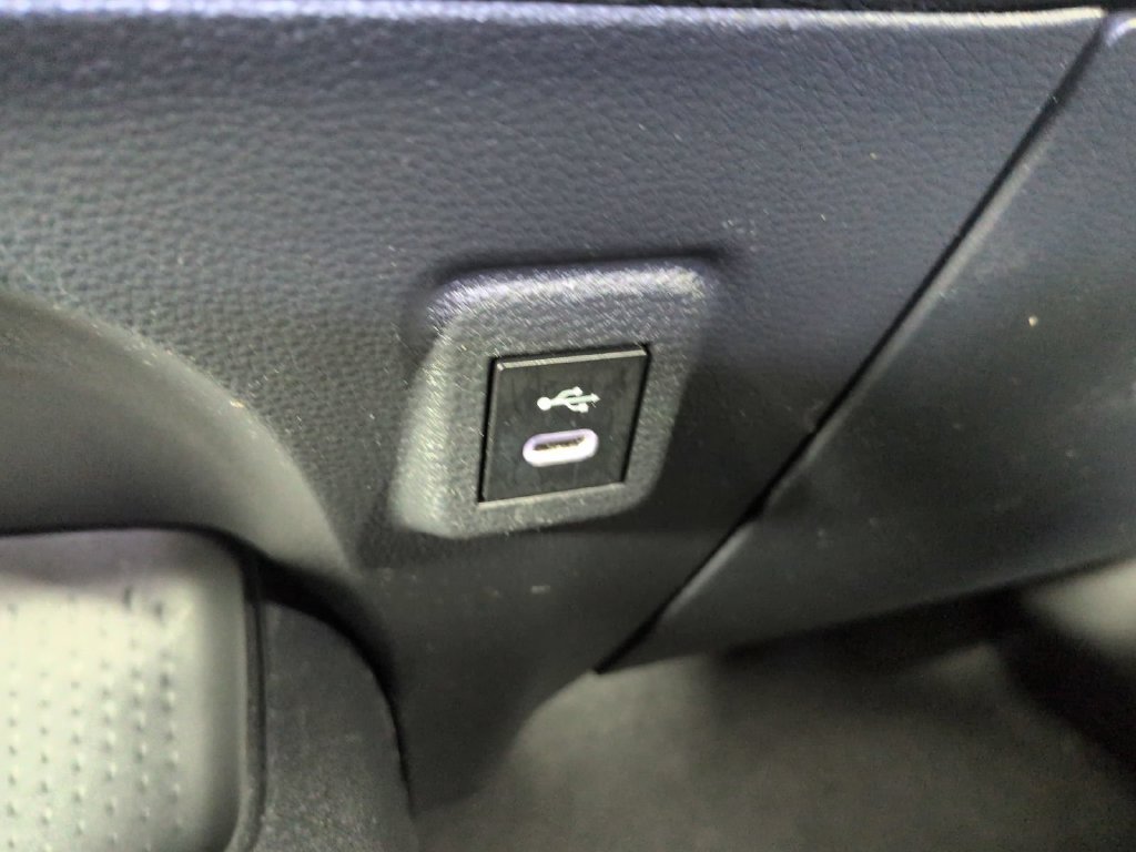 2024 Toyota Corolla LE - Photo 34