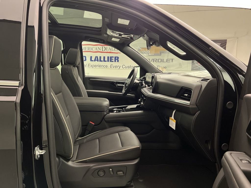 2026 Chevrolet Suburban Premier - Photo 26