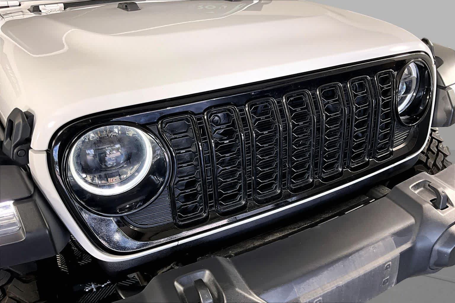 Used 2024 Bright White Clearcoat Jeep Willys image 28
