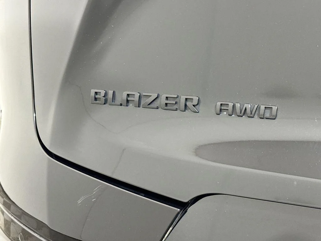 Used 2023 Black Chevrolet RS image 24