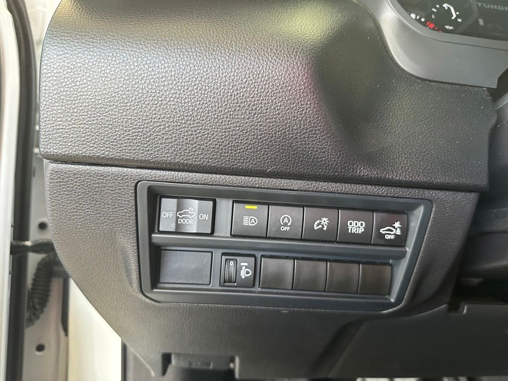 Used 2026 White Toyota SR5 image 19