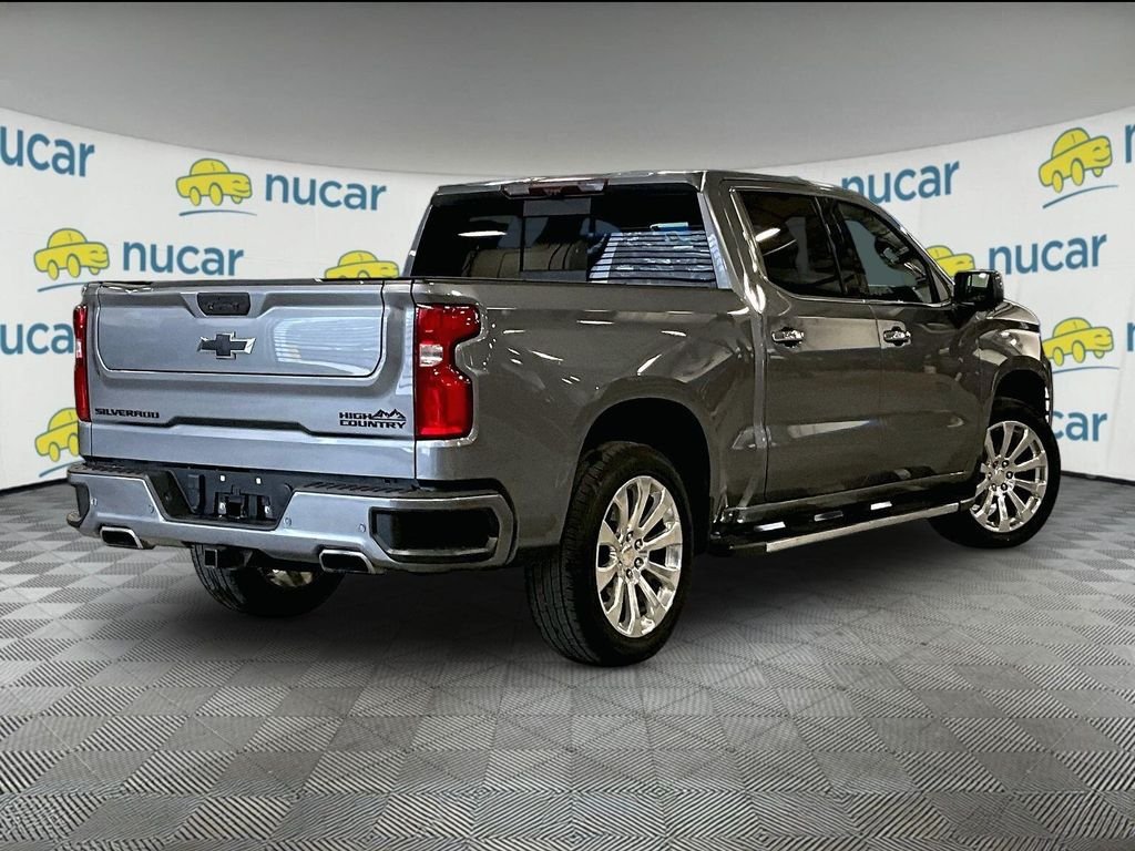 Used 2022 Gray Chevrolet High Country image 6