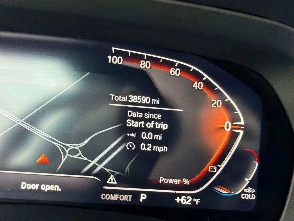 Used 2022 Black Sapphire Metallic BMW xDrive40i image 12